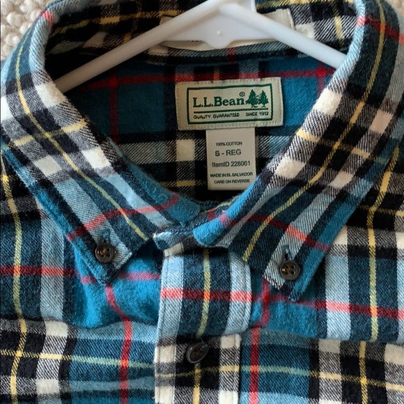 LL Bean Soft Flannel - Picture 2 of 2